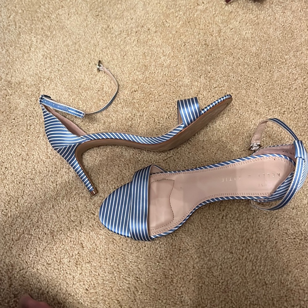 New never worn size 8.5 blue and white striped satin heels